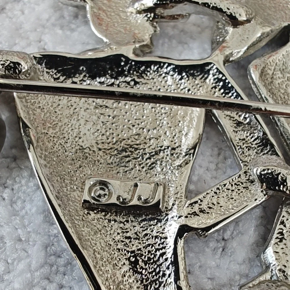 Brooch‎ Silver Jonette Jewelry JJ Vintage Art Deco Couple Formal People Pin